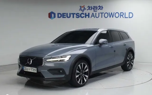V60 크로스 컨트리 2세대 2.0 B5 프로 AWD